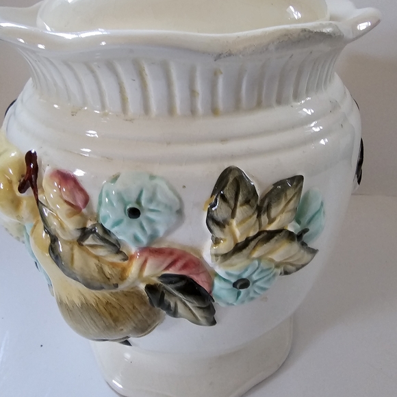 Vintage Cookie Jar with Lid Porcelain - Picture 6 of 8